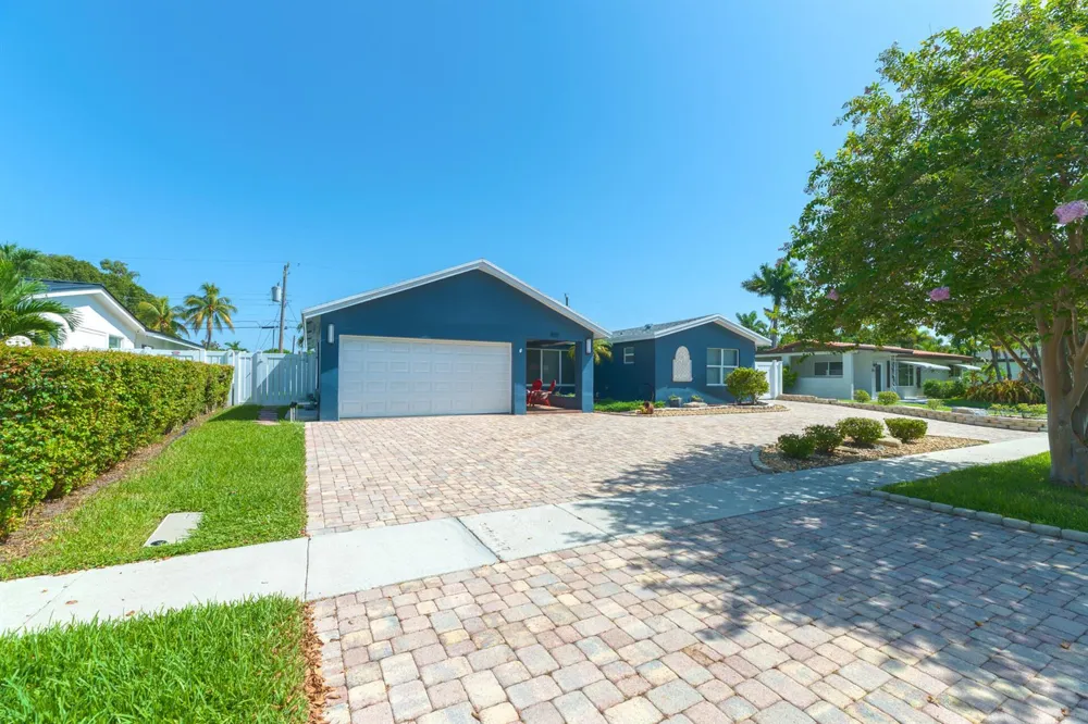 821 SE 16th Street Deerfield Beach, FL 33441