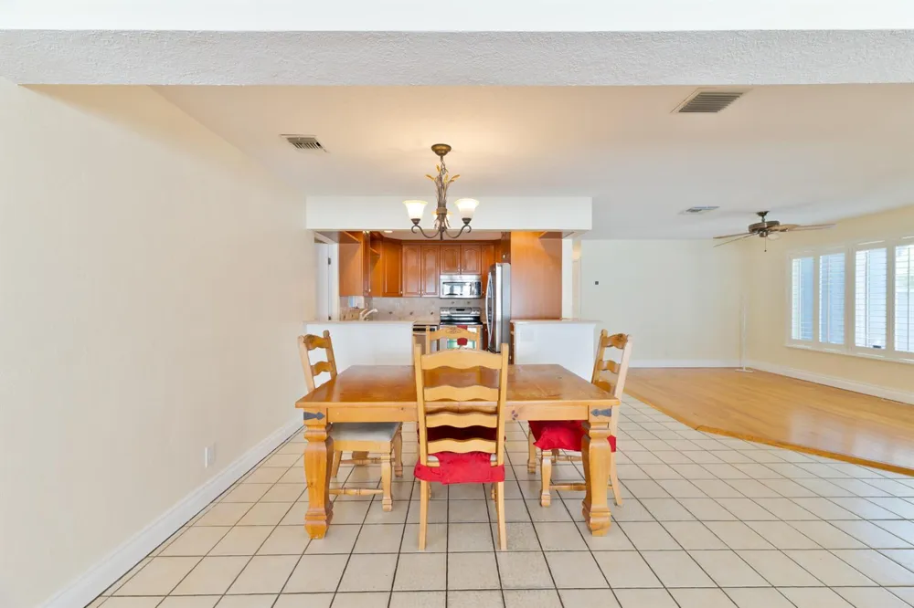 821 SE 16th Street Deerfield Beach, FL 33441