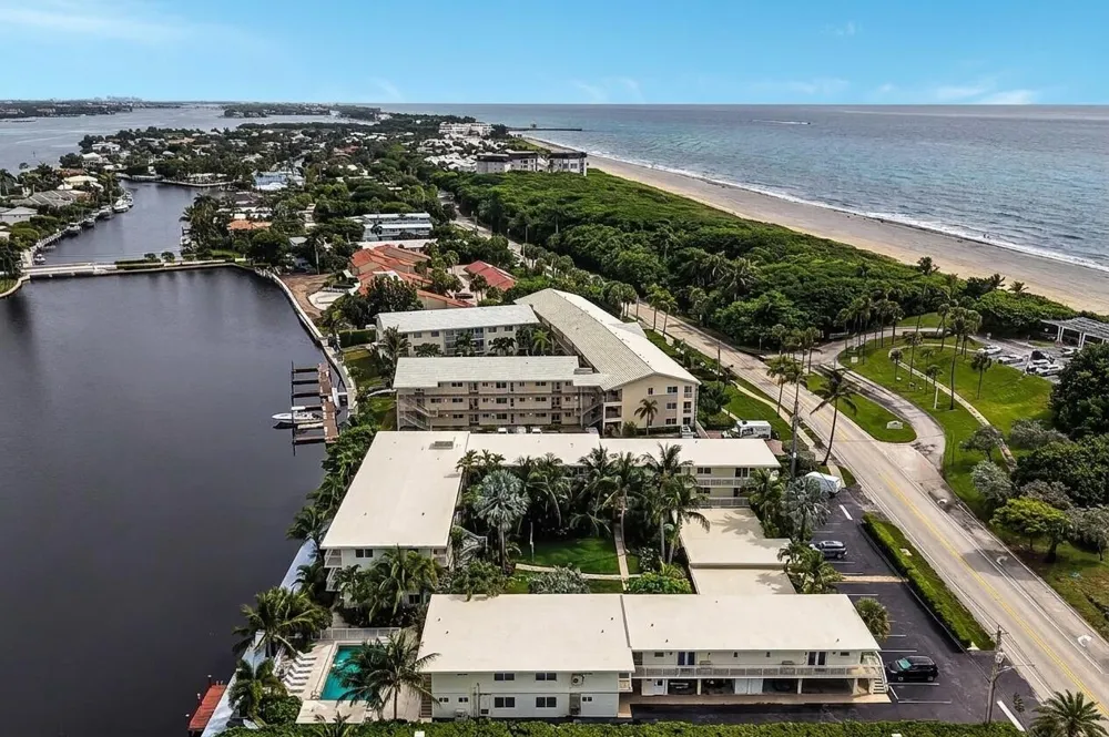 6520 N Ocean Boulevard #6 Ocean Ridge, FL 33435