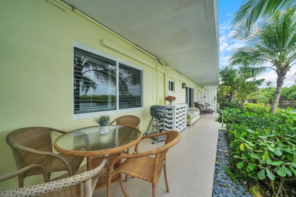 6520 N Ocean Boulevard #6 Ocean Ridge, FL 33435