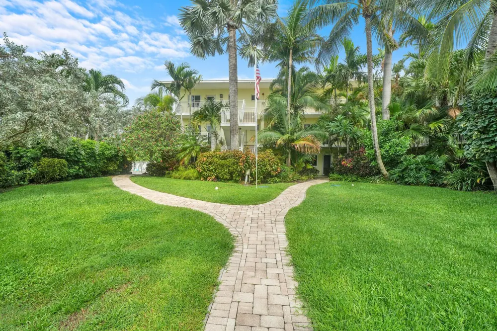 6520 N Ocean Boulevard #6 Ocean Ridge, FL 33435