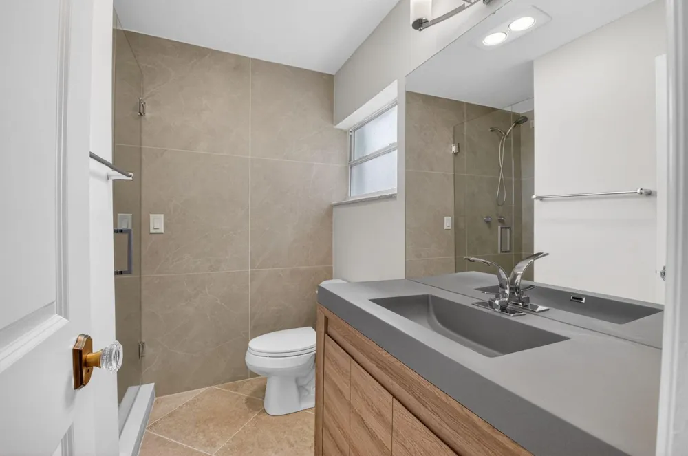 105 NW 8TH PLACE Boynton Beach, FL 33426