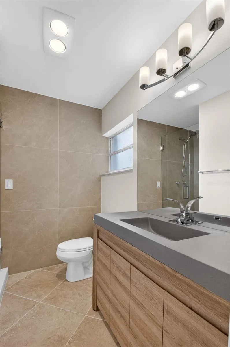 105 NW 8TH PLACE Boynton Beach, FL 33426