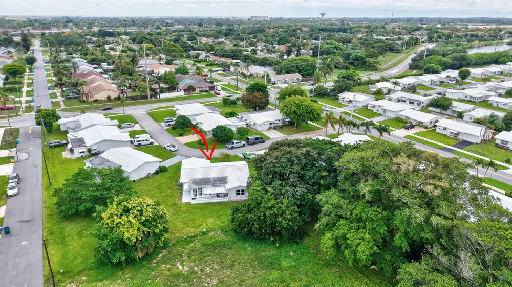 105 NW 8TH PLACE Boynton Beach, FL 33426