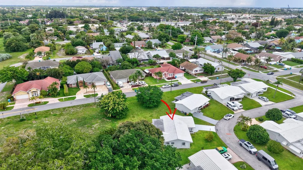 105 NW 8TH PLACE Boynton Beach, FL 33426