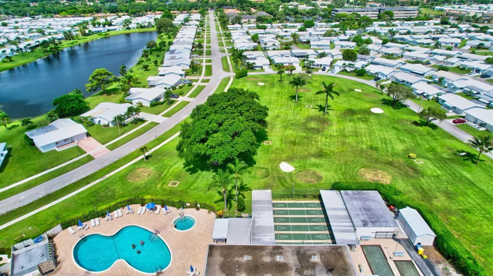 105 NW 8TH PLACE Boynton Beach, FL 33426