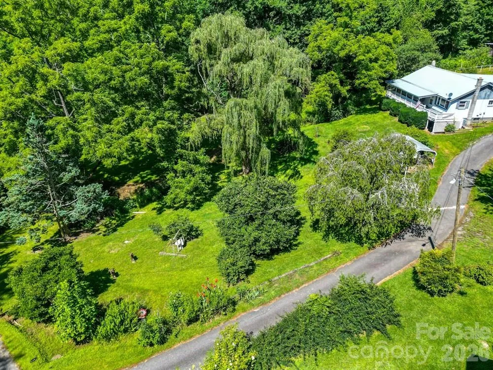 901 Rufus Robinson Road Sylva, NC 28779