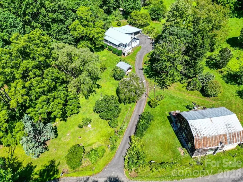 901 Rufus Robinson Road Sylva, NC 28779