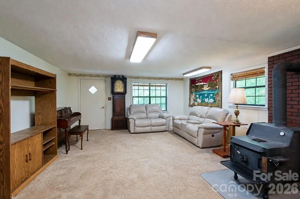 901 Rufus Robinson Road Sylva, NC 28779
