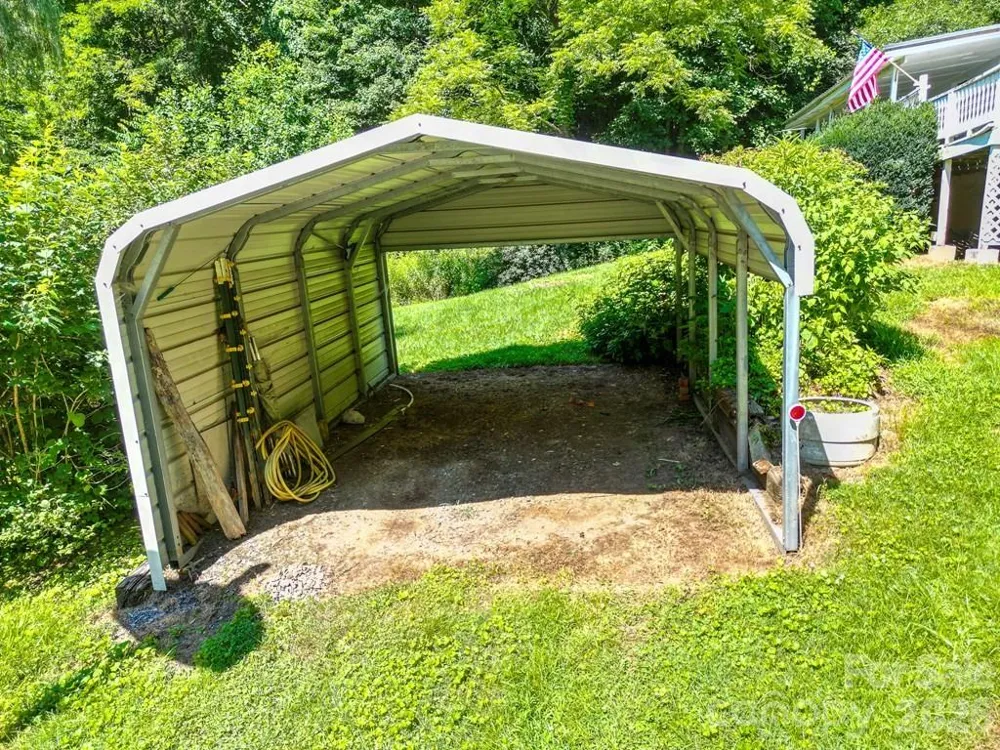 901 Rufus Robinson Road Sylva, NC 28779