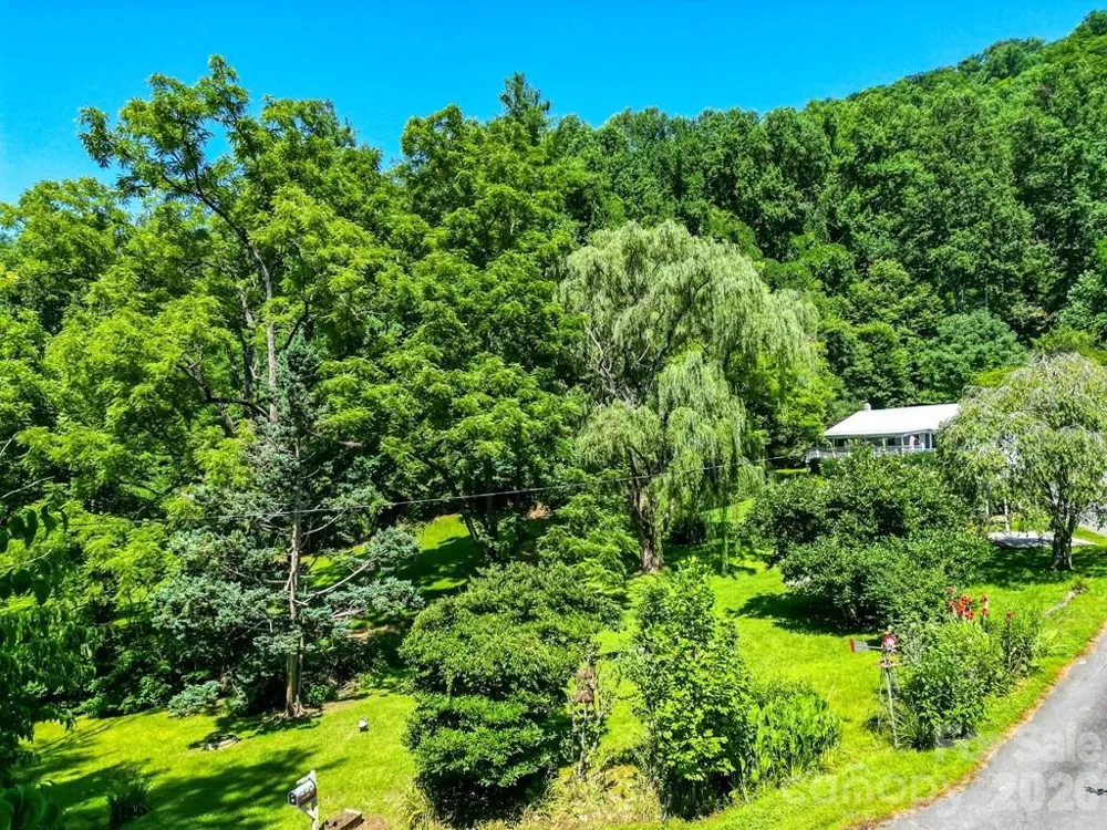901 Rufus Robinson Road Sylva, NC 28779