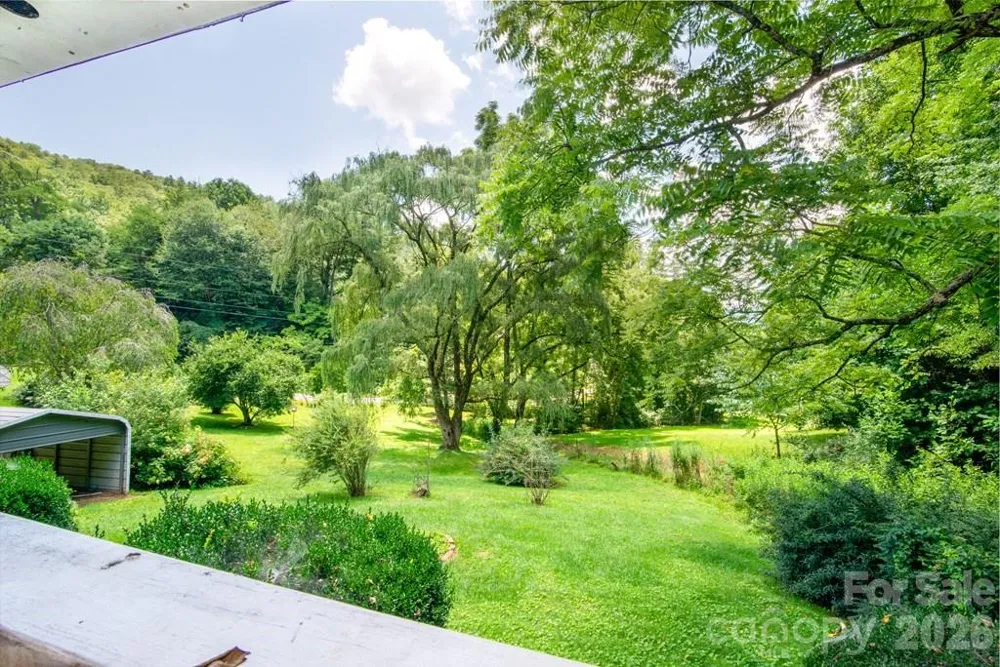 901 Rufus Robinson Road Sylva, NC 28779