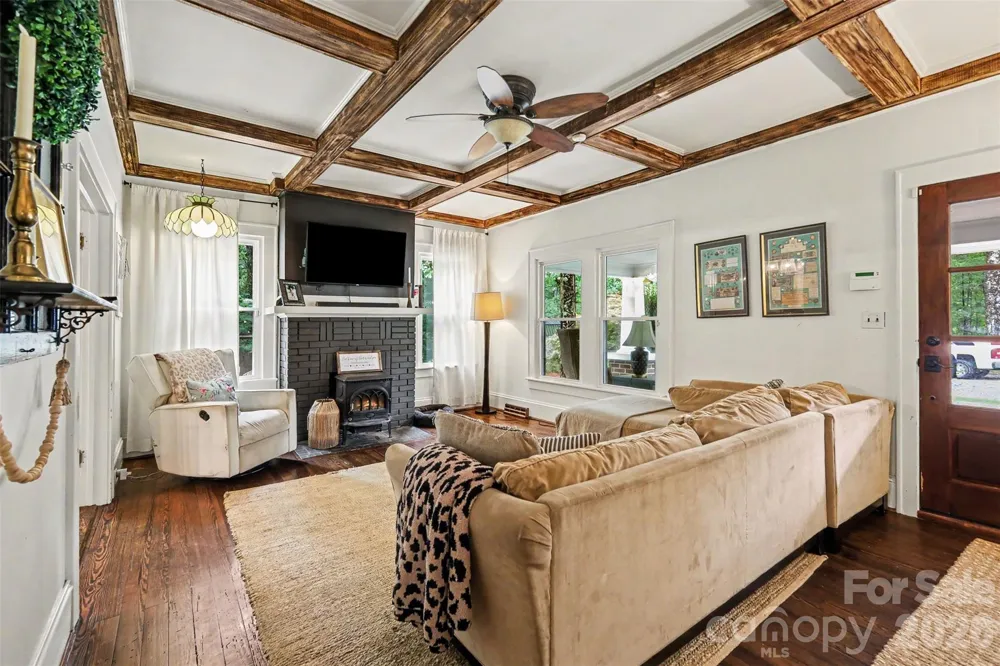 134 Mauney Farm Road Cherryville, NC 28021