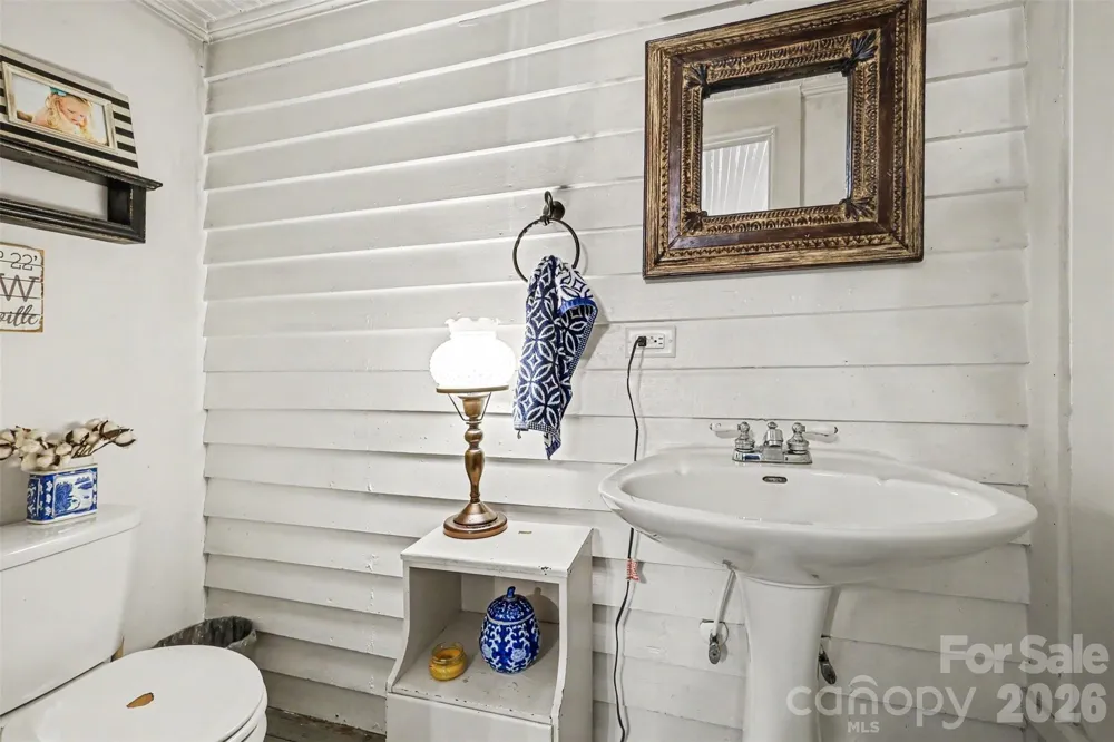 134 Mauney Farm Road Cherryville, NC 28021