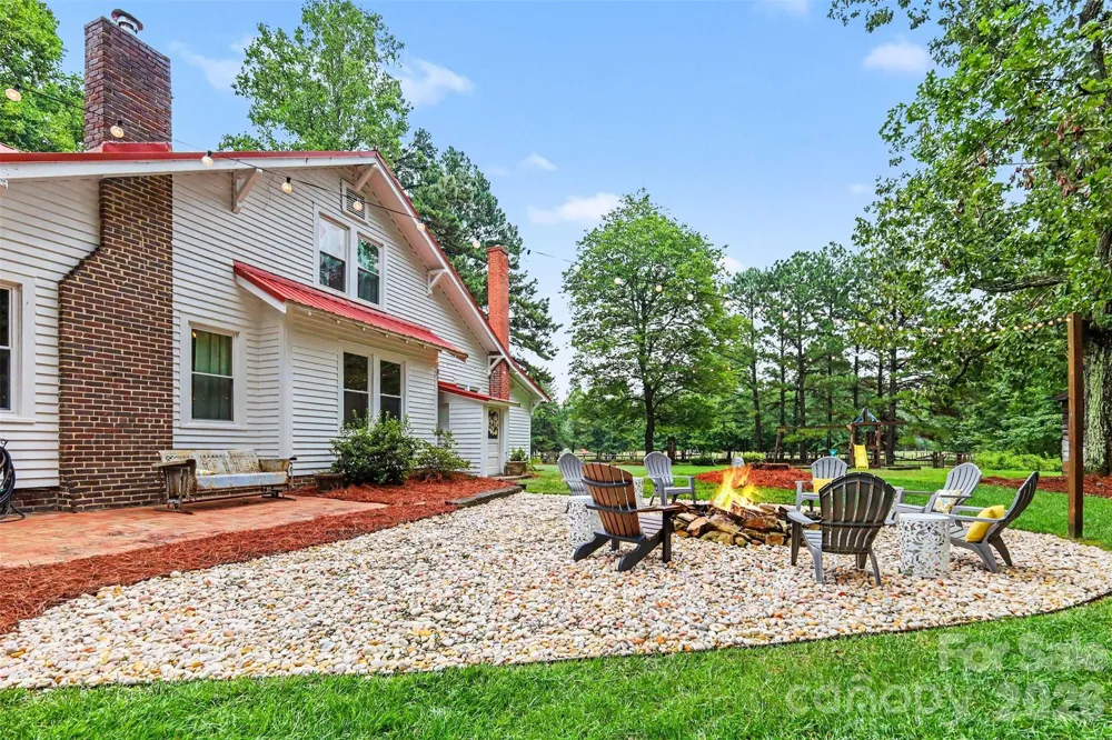 134 Mauney Farm Road Cherryville, NC 28021