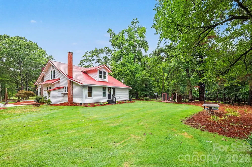 134 Mauney Farm Road Cherryville, NC 28021