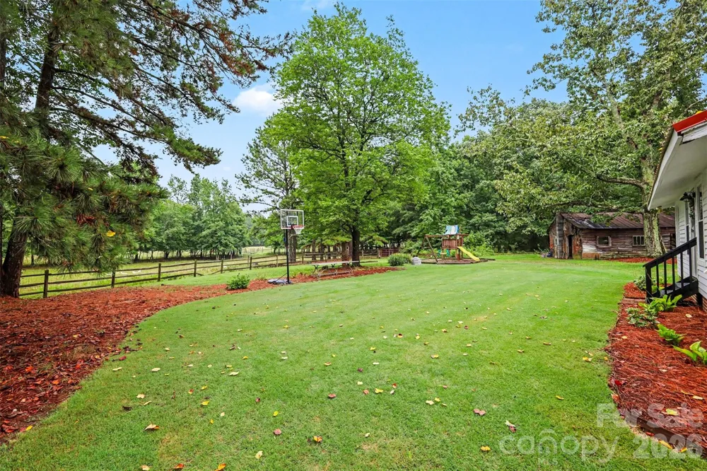 134 Mauney Farm Road Cherryville, NC 28021