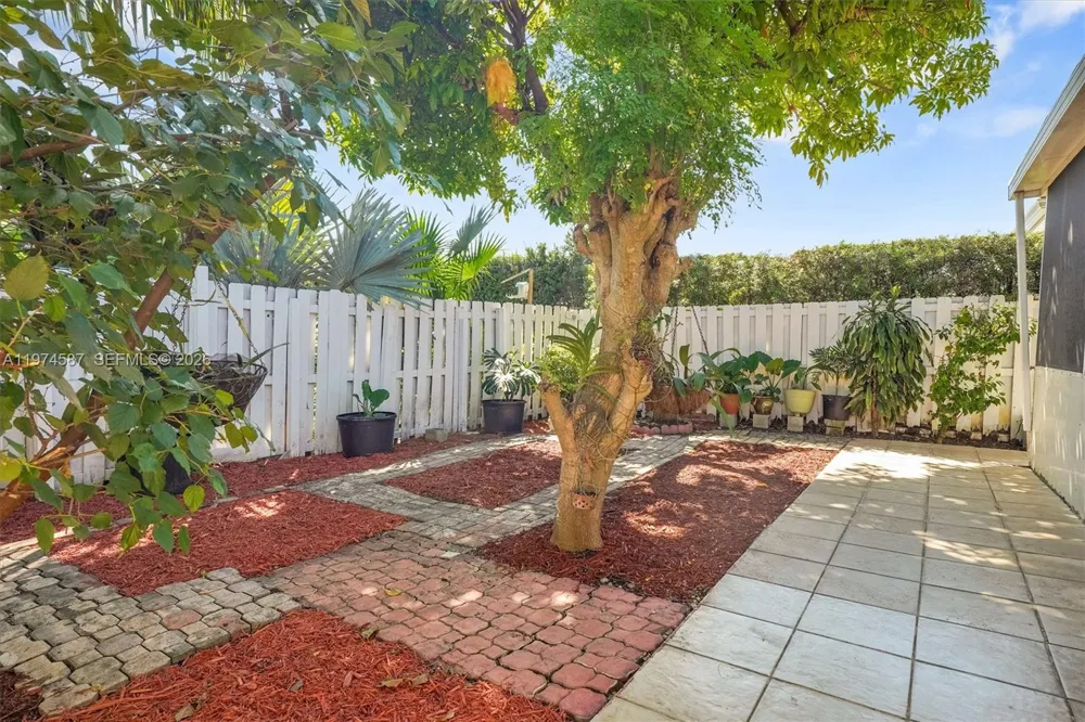 849 NW 136th Ave Miami, FL 33182