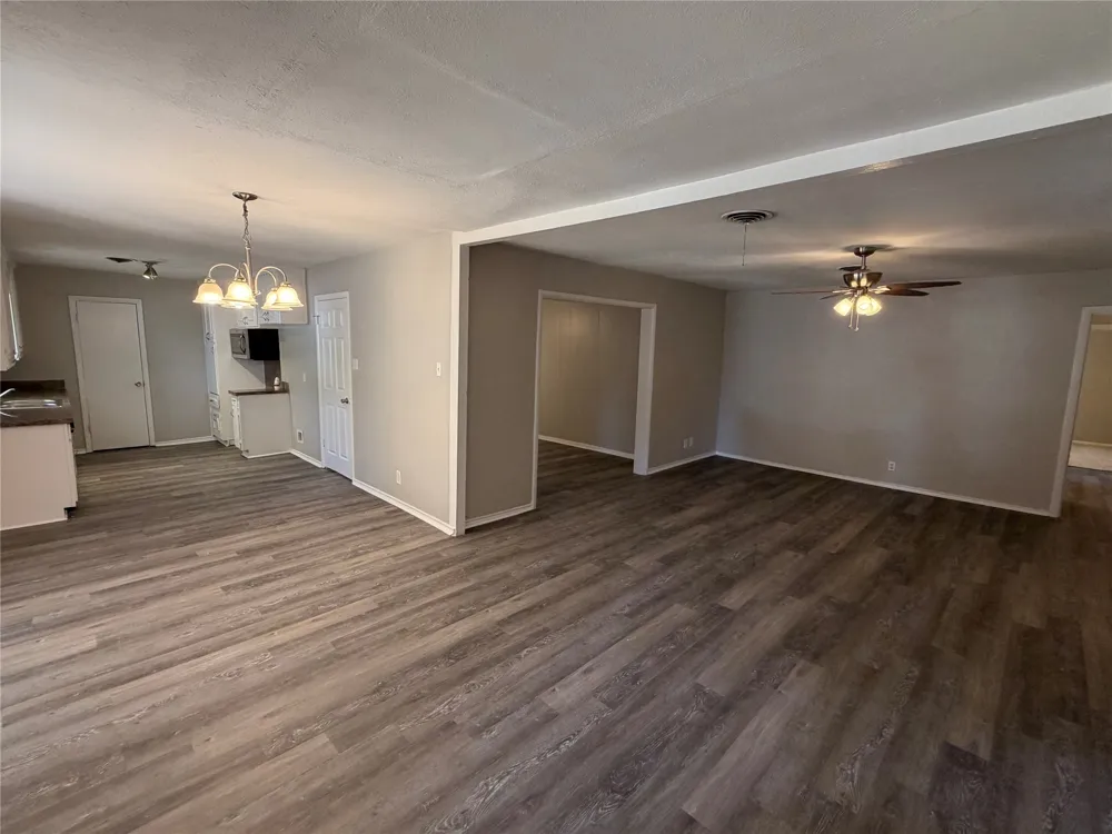 5124 Bob Drive North Richland Hills, TX 76180