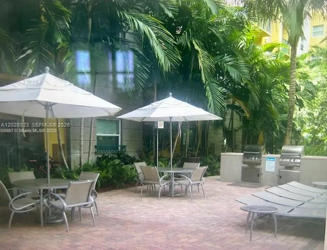 6001 SW 70th St #114 South Miami, FL 33143