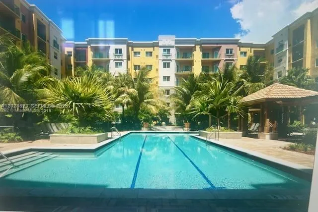 6001 SW 70th St #114 South Miami, FL 33143