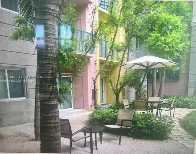 6001 SW 70th St #114 South Miami, FL 33143