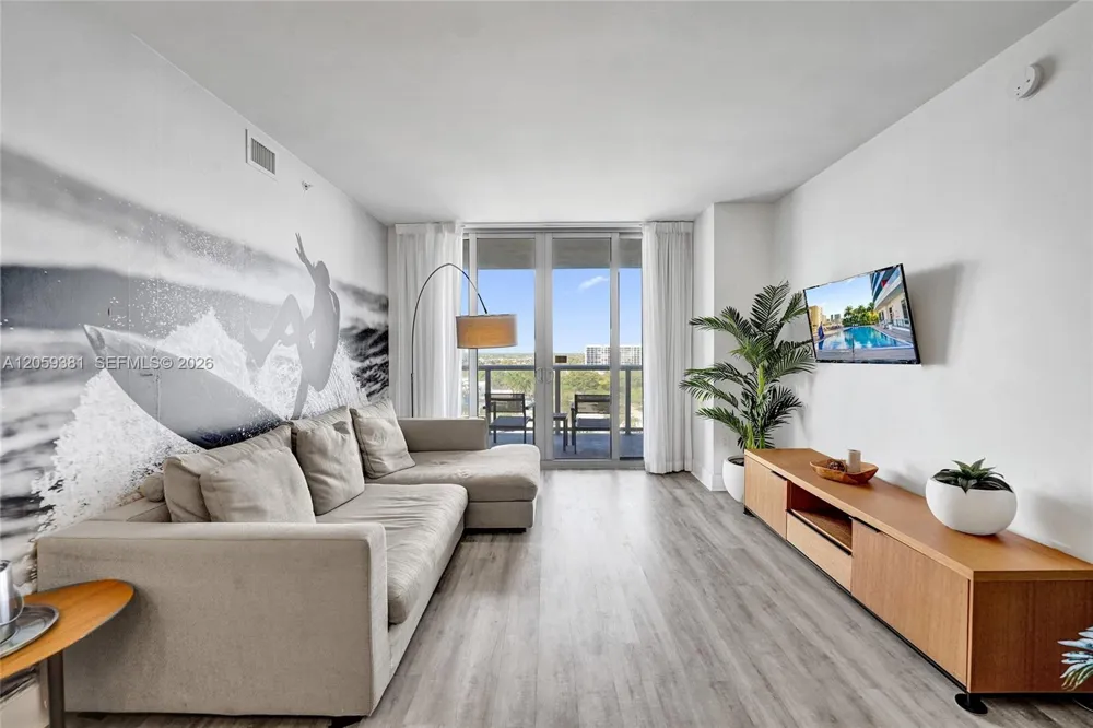 2602 E Hallandale Beach Blvd #R906 Hallandale Beach, FL 33009