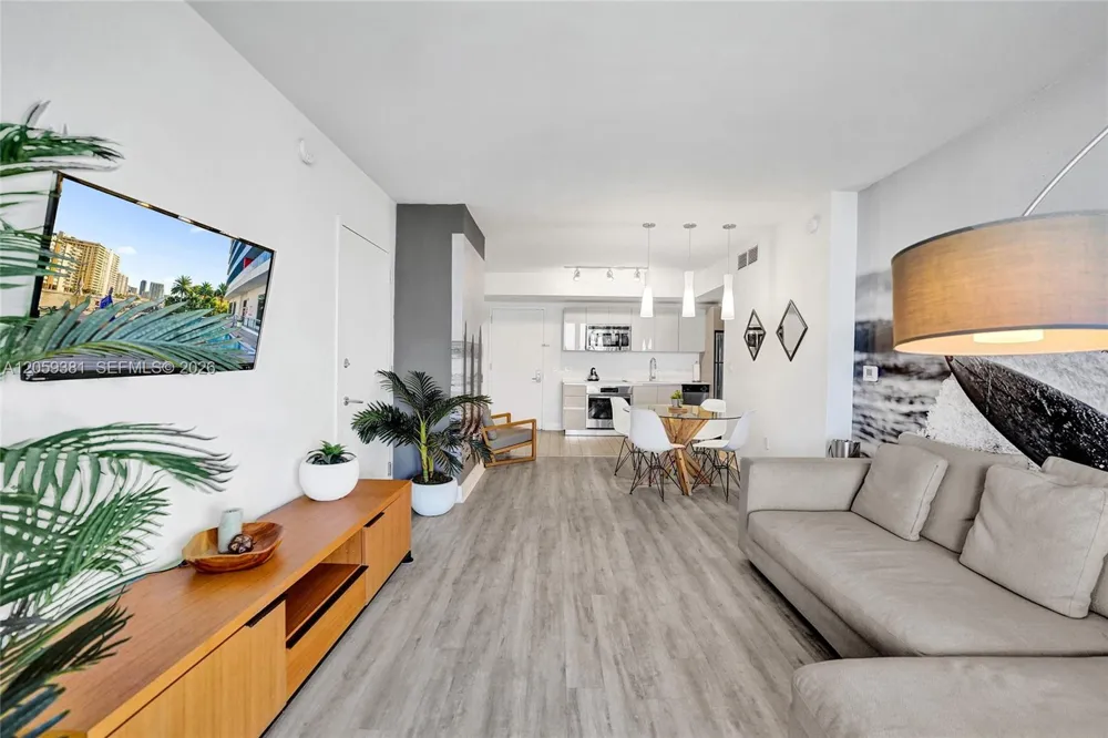 2602 E Hallandale Beach Blvd #R906 Hallandale Beach, FL 33009