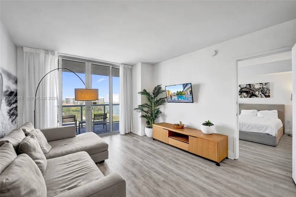 2602 E Hallandale Beach Blvd #R906 Hallandale Beach, FL 33009