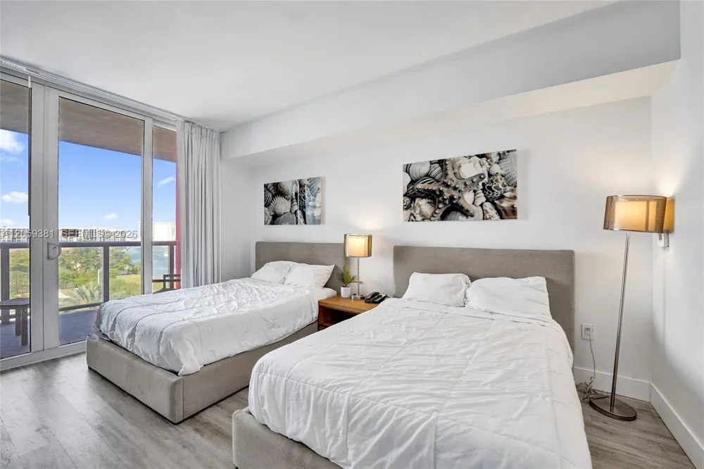 2602 E Hallandale Beach Blvd #R906 Hallandale Beach, FL 33009