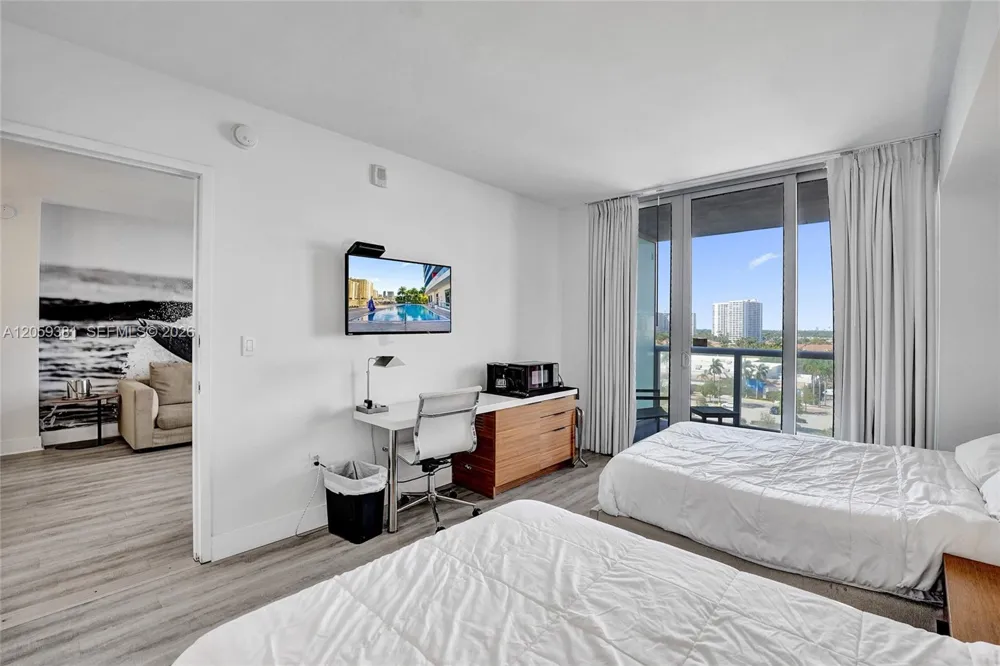 2602 E Hallandale Beach Blvd #R906 Hallandale Beach, FL 33009