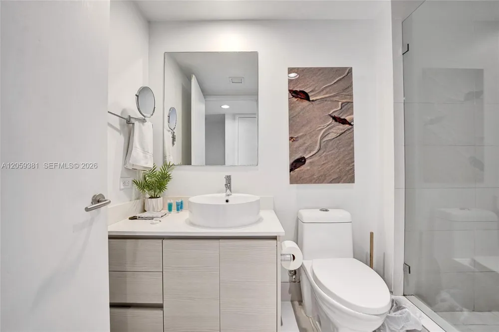 2602 E Hallandale Beach Blvd #R906 Hallandale Beach, FL 33009