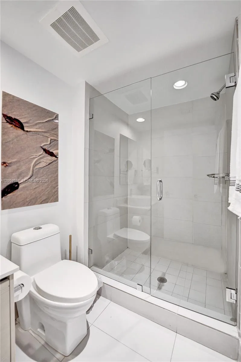 2602 E Hallandale Beach Blvd #R906 Hallandale Beach, FL 33009