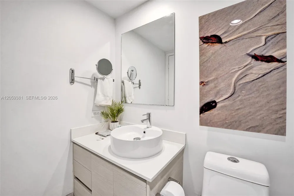 2602 E Hallandale Beach Blvd #R906 Hallandale Beach, FL 33009