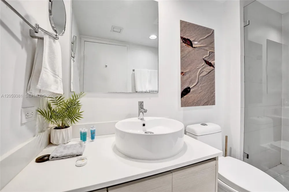 2602 E Hallandale Beach Blvd #R906 Hallandale Beach, FL 33009