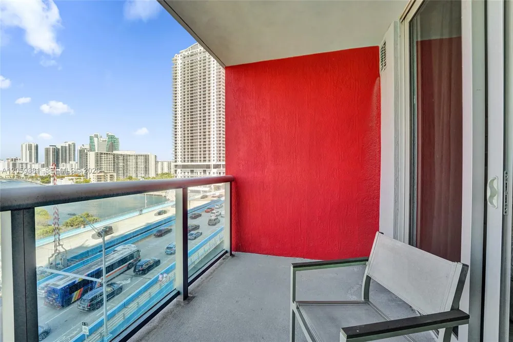 2602 E Hallandale Beach Blvd #R906 Hallandale Beach, FL 33009
