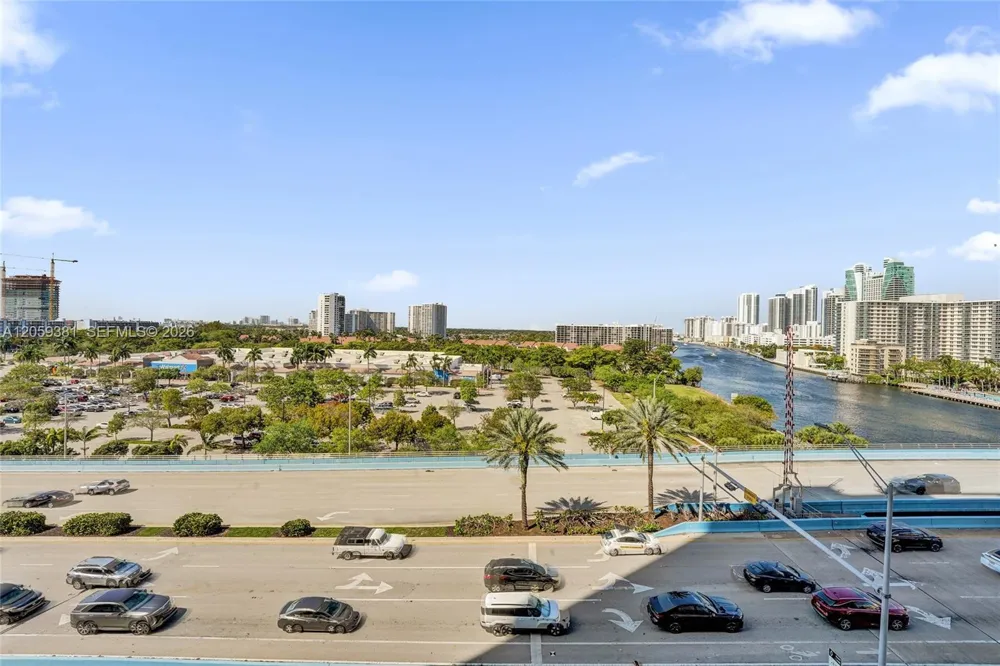 2602 E Hallandale Beach Blvd #R906 Hallandale Beach, FL 33009