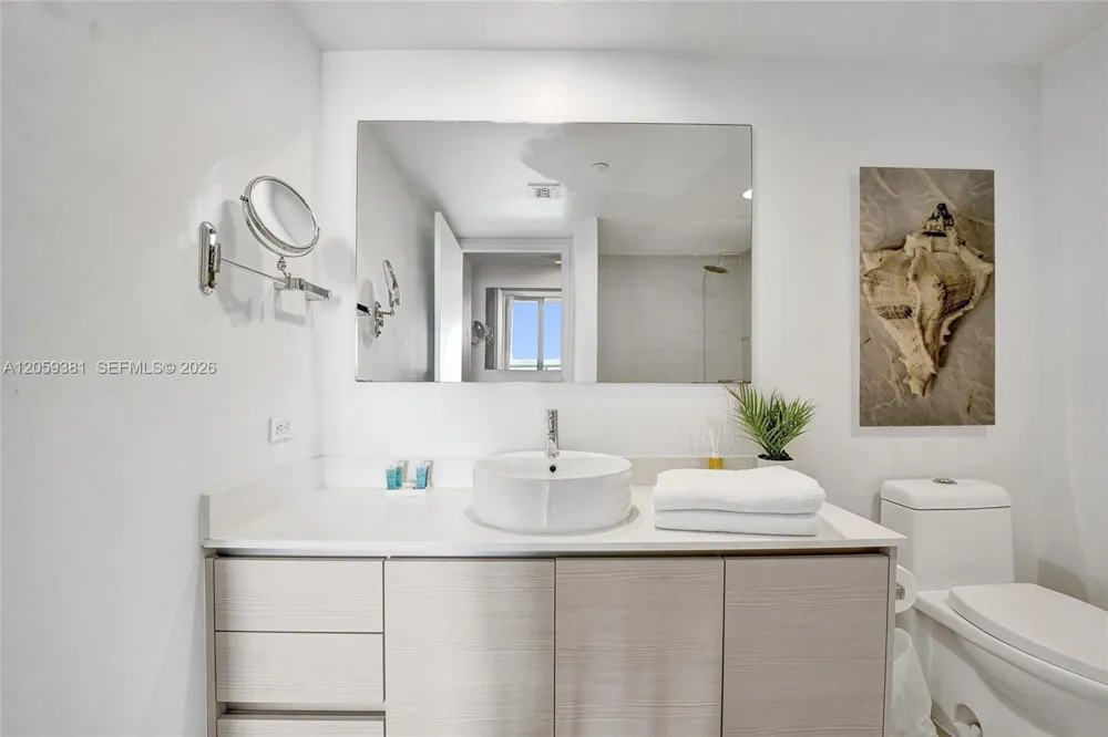 2602 E Hallandale Beach Blvd #R906 Hallandale Beach, FL 33009