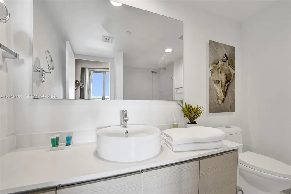 2602 E Hallandale Beach Blvd #R906 Hallandale Beach, FL 33009