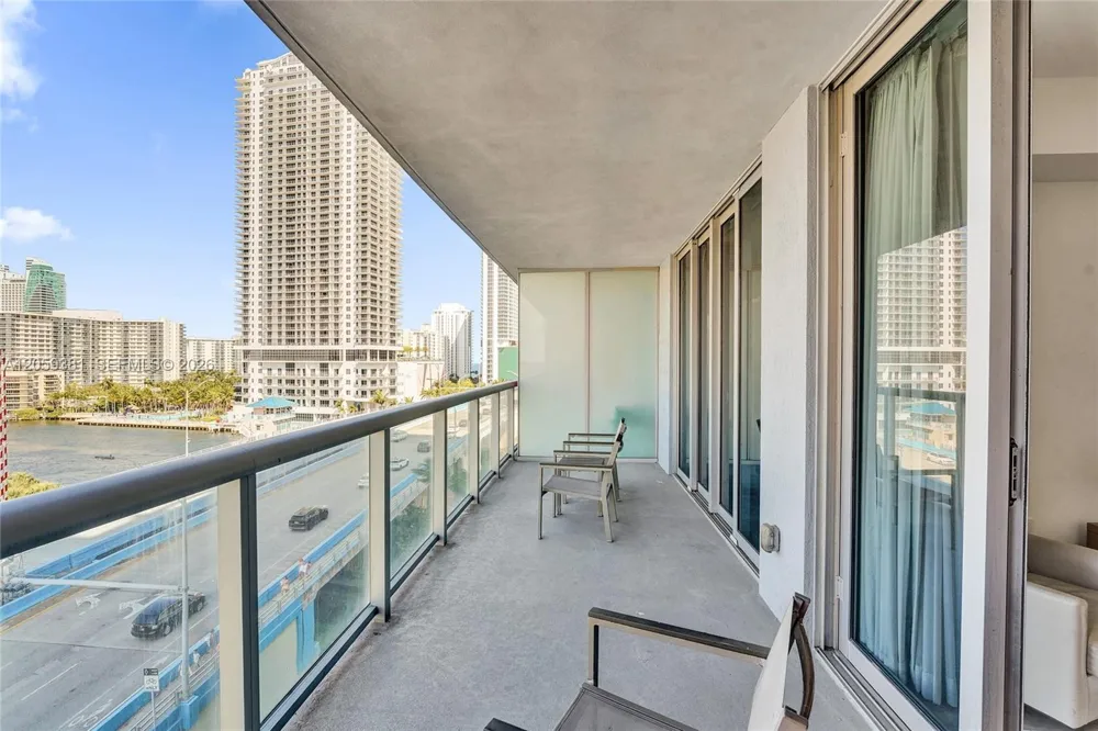 2602 E Hallandale Beach Blvd #R906 Hallandale Beach, FL 33009