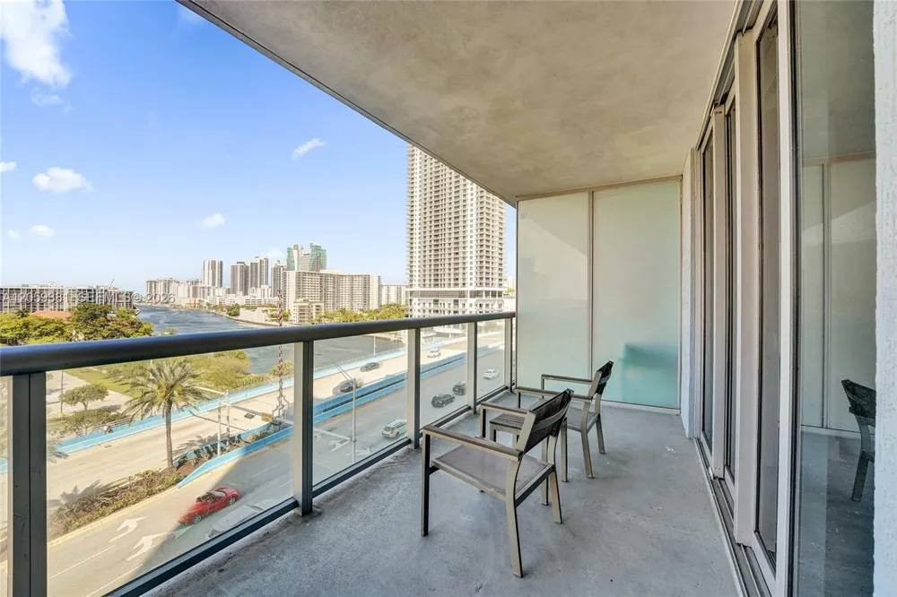 2602 E Hallandale Beach Blvd #R906 Hallandale Beach, FL 33009