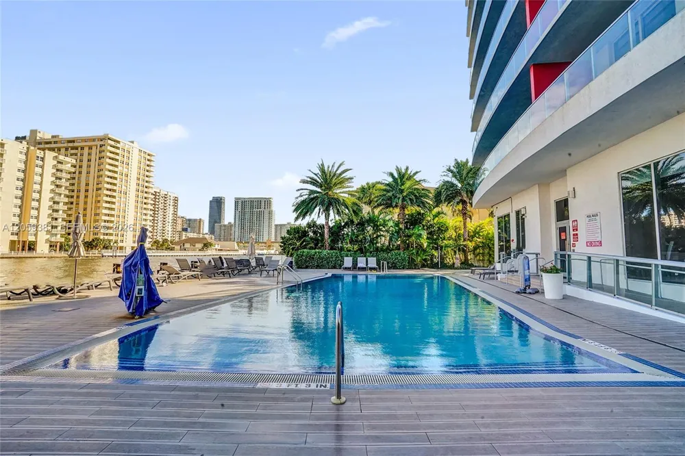 2602 E Hallandale Beach Blvd #R906 Hallandale Beach, FL 33009