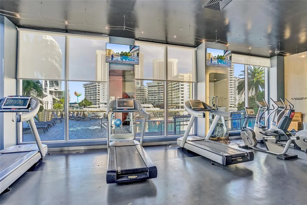 2602 E Hallandale Beach Blvd #R906 Hallandale Beach, FL 33009