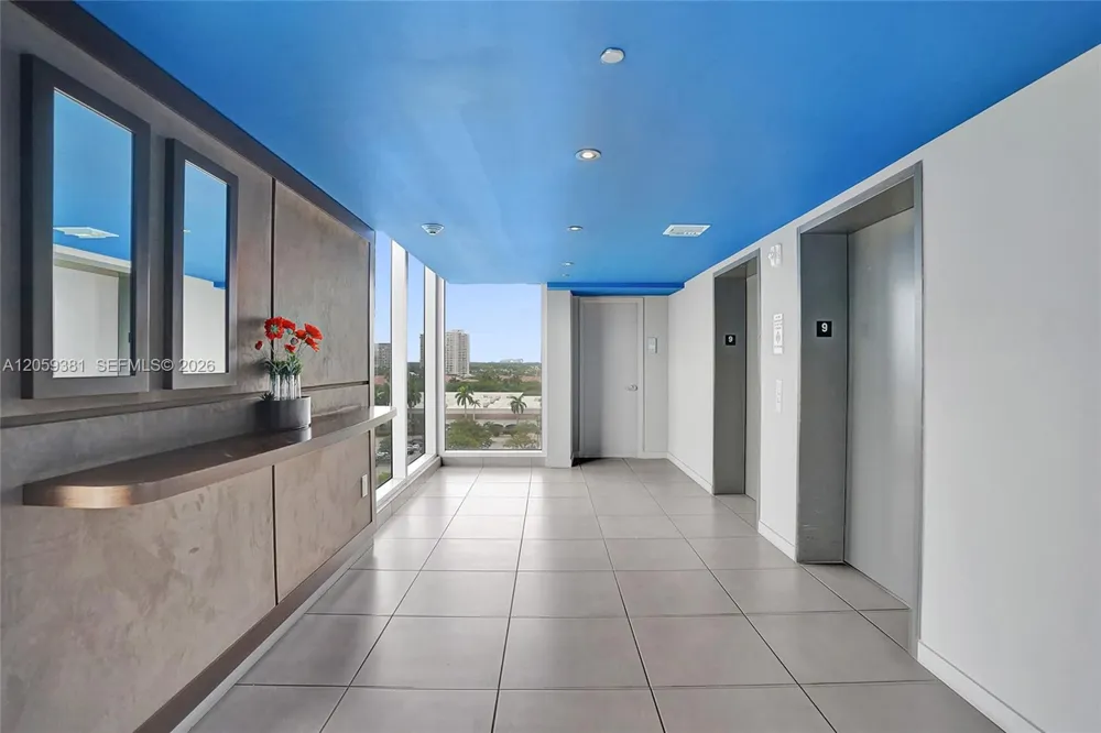 2602 E Hallandale Beach Blvd #R906 Hallandale Beach, FL 33009