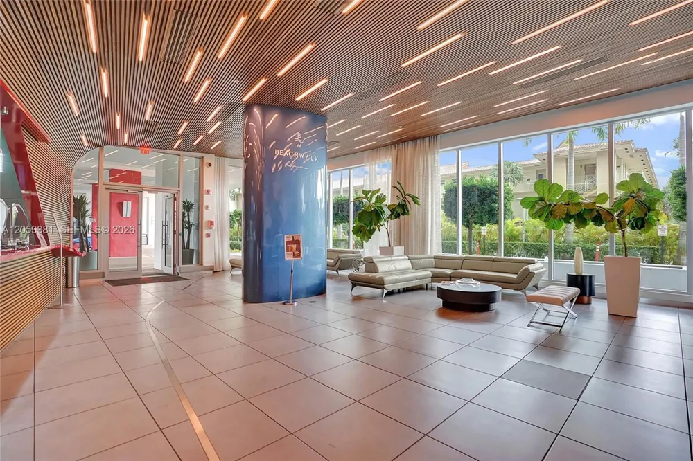 2602 E Hallandale Beach Blvd #R906 Hallandale Beach, FL 33009