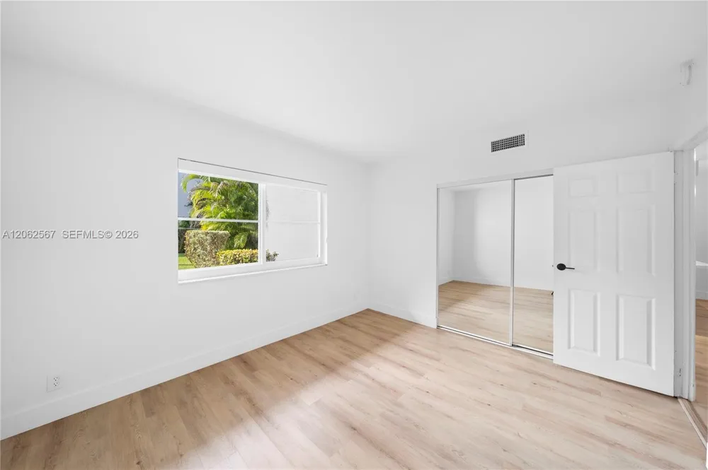 100 Edgewater Dr #138 Coral Gables, FL 33133