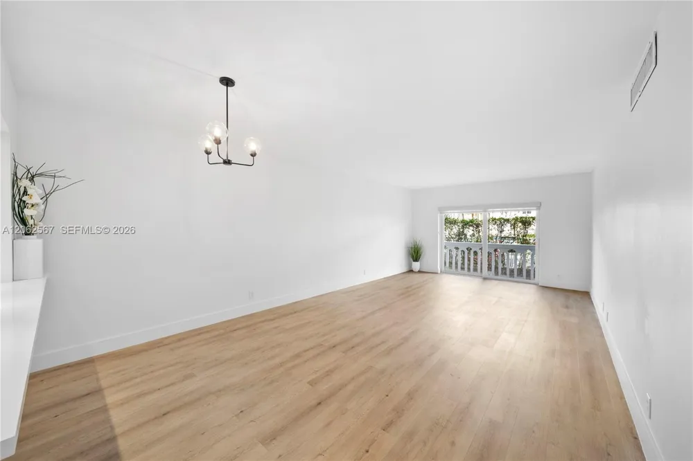 100 Edgewater Dr #138 Coral Gables, FL 33133
