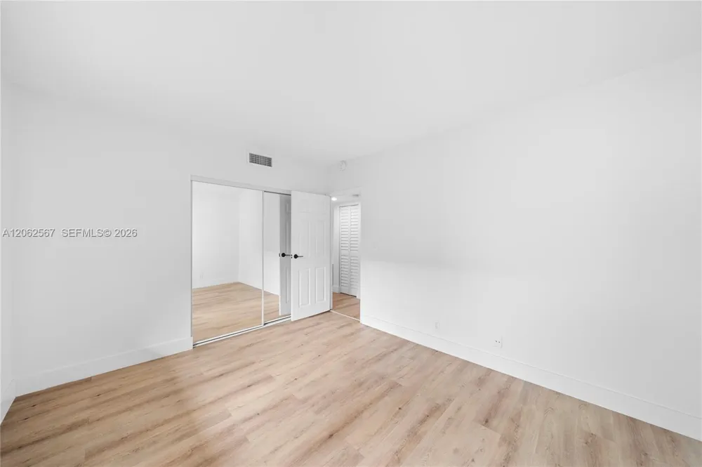 100 Edgewater Dr #138 Coral Gables, FL 33133