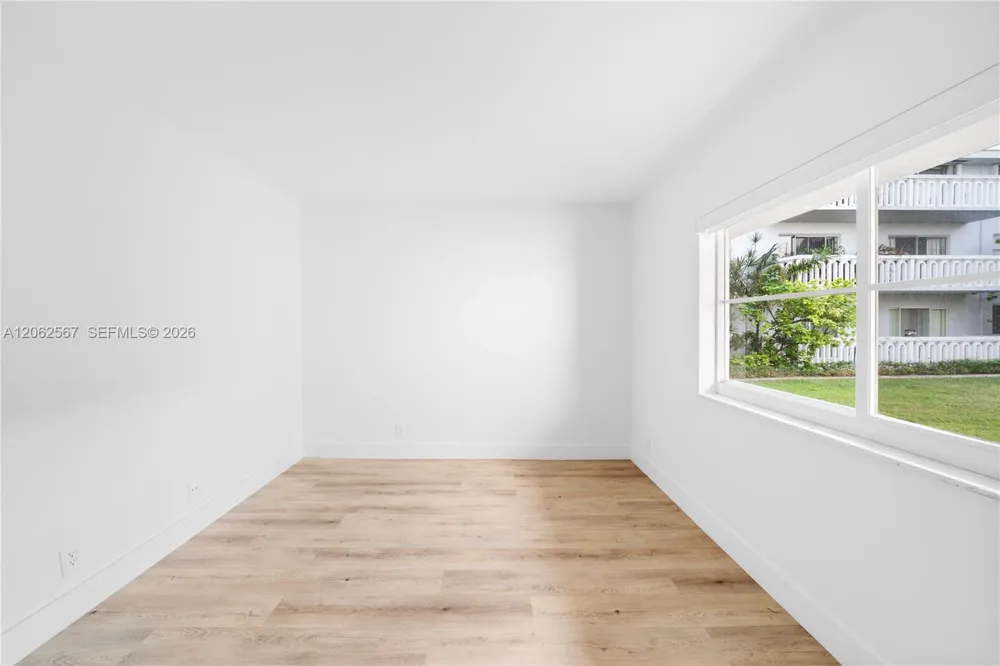 100 Edgewater Dr #138 Coral Gables, FL 33133