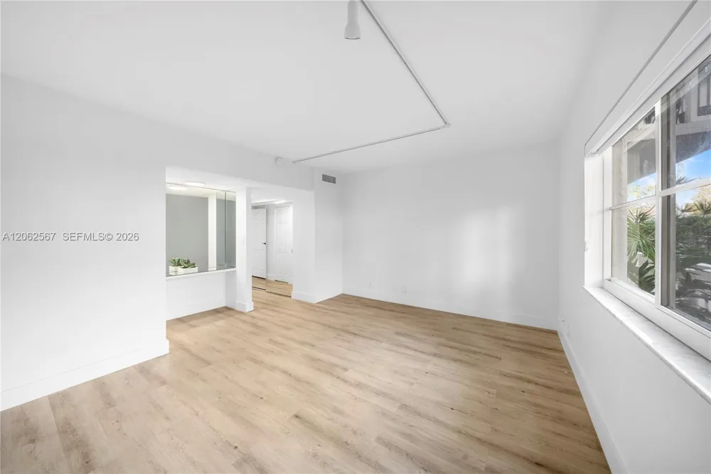 100 Edgewater Dr #138 Coral Gables, FL 33133